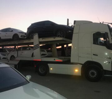 حمل خودرو با یدک کش کفی متحرک: